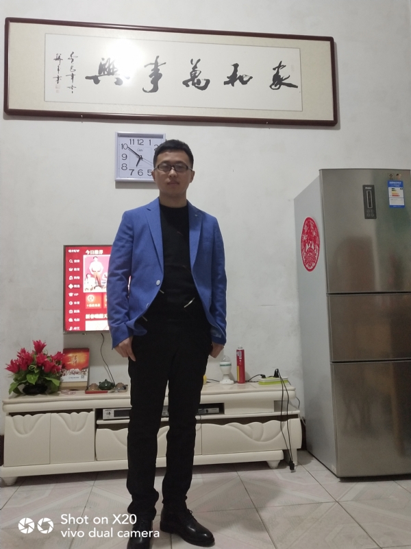 孤独的狼的第一张照片--邹城中老年相亲网